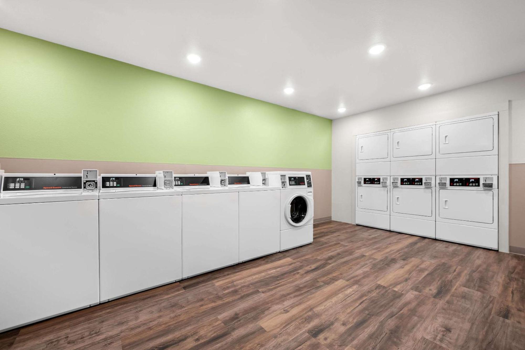 Woodspring Suites Huntsville - Research Park Экстерьер фото